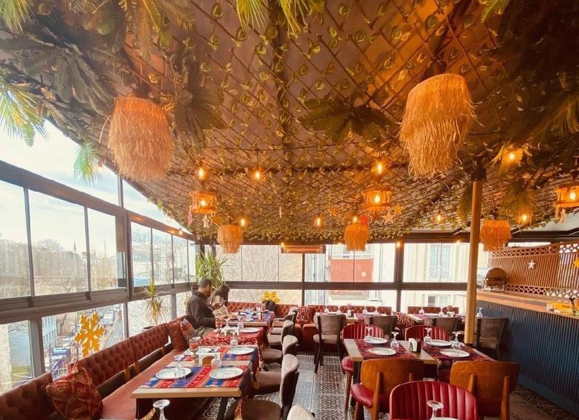 Restaurant Photo