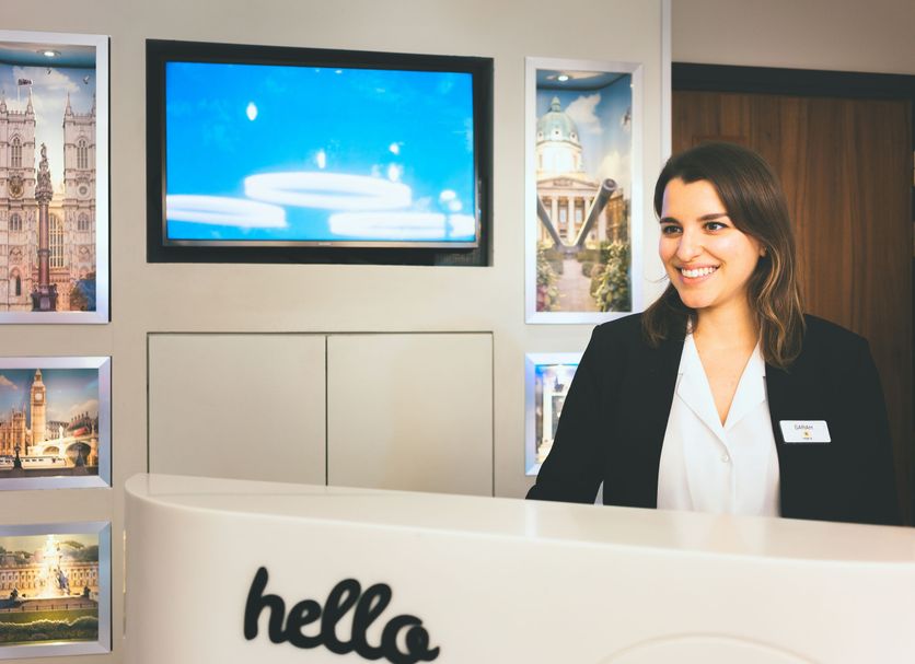 Front desk Photo