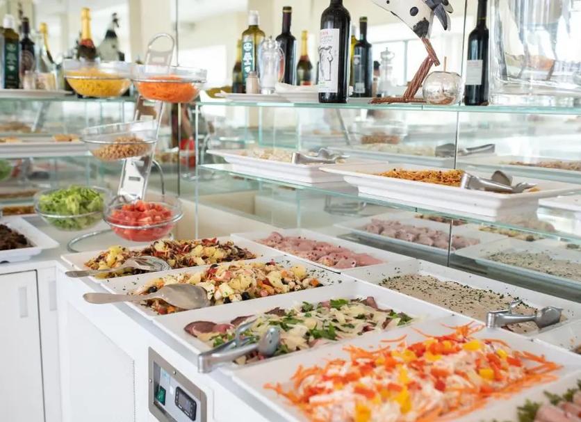 Buffet Photo