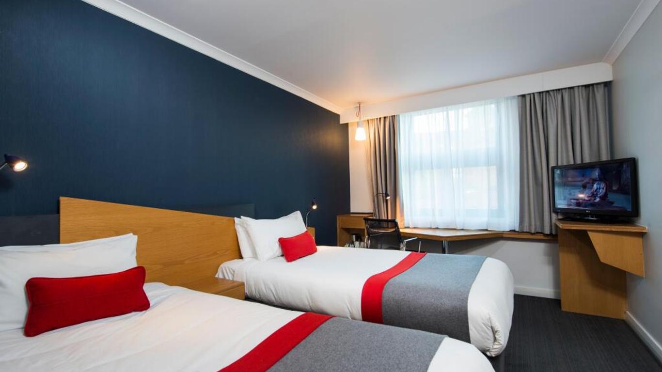 Holiday Inn Express Warwick - Stratford-Upon-Avon By IHG