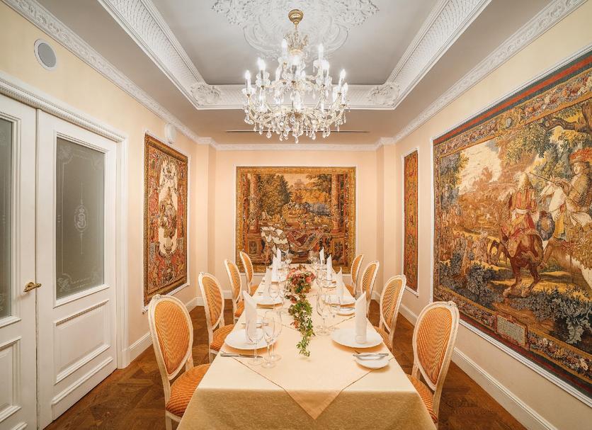 Banquet hall Photo