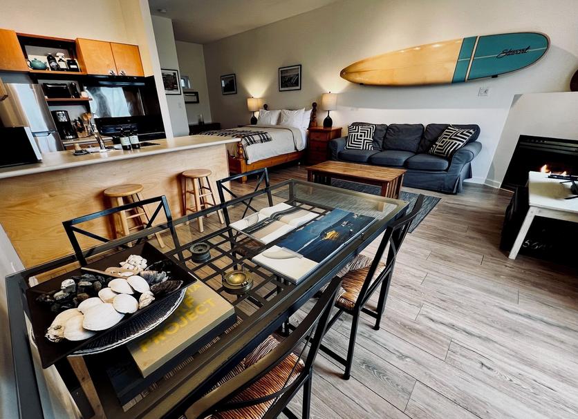 Dining room Photo
