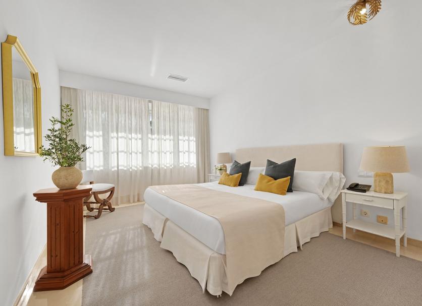 Bedroom Photo