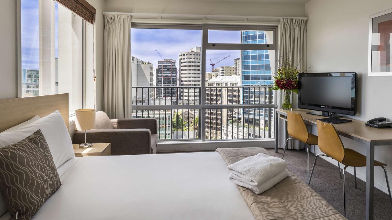 Auckland Harbour Suites