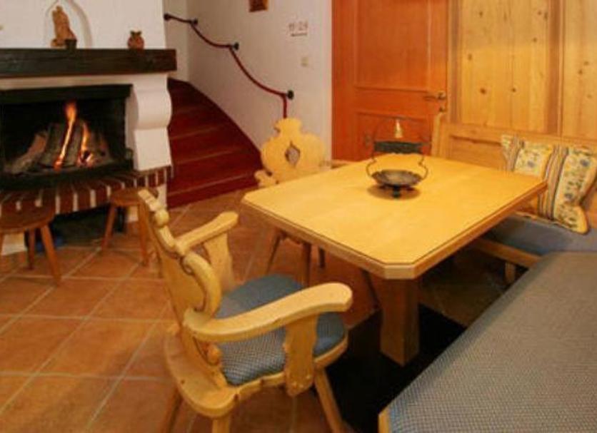 Dining room Photo