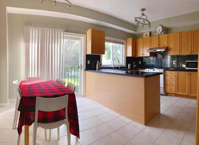 Kitchen Photo