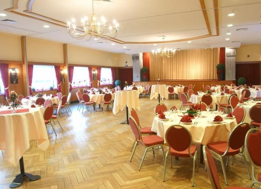 Banquet hall Photo