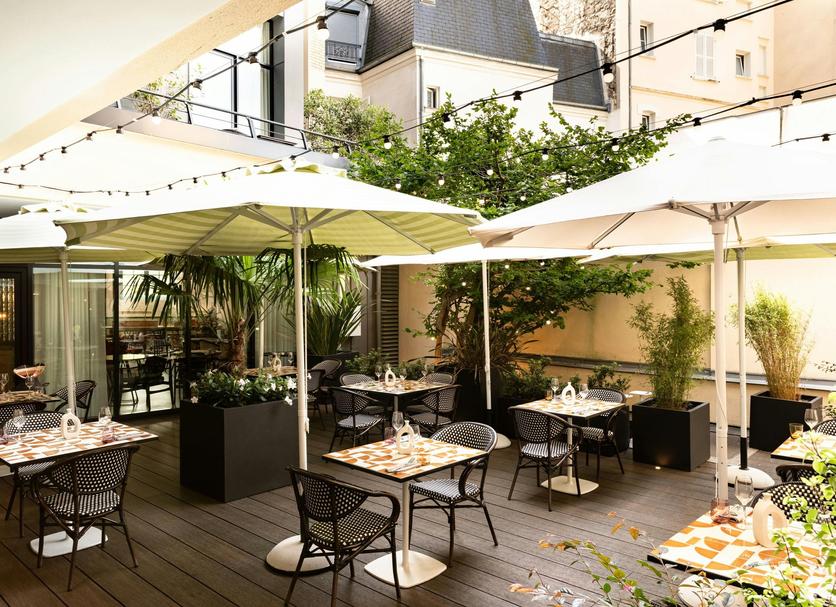 Restaurant Photo