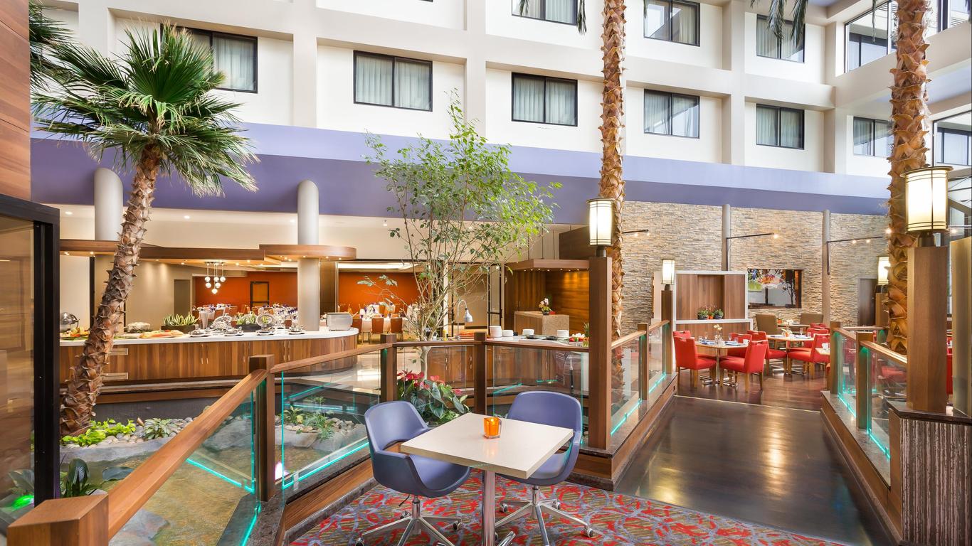 Crowne Plaza Hotel Foster City-San Mateo, An IHG Hotel