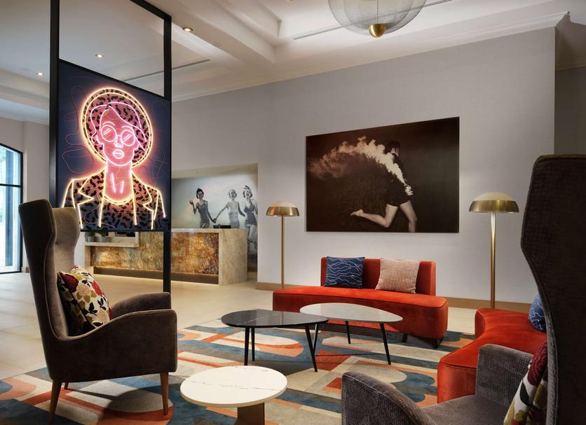 Lounge Photo