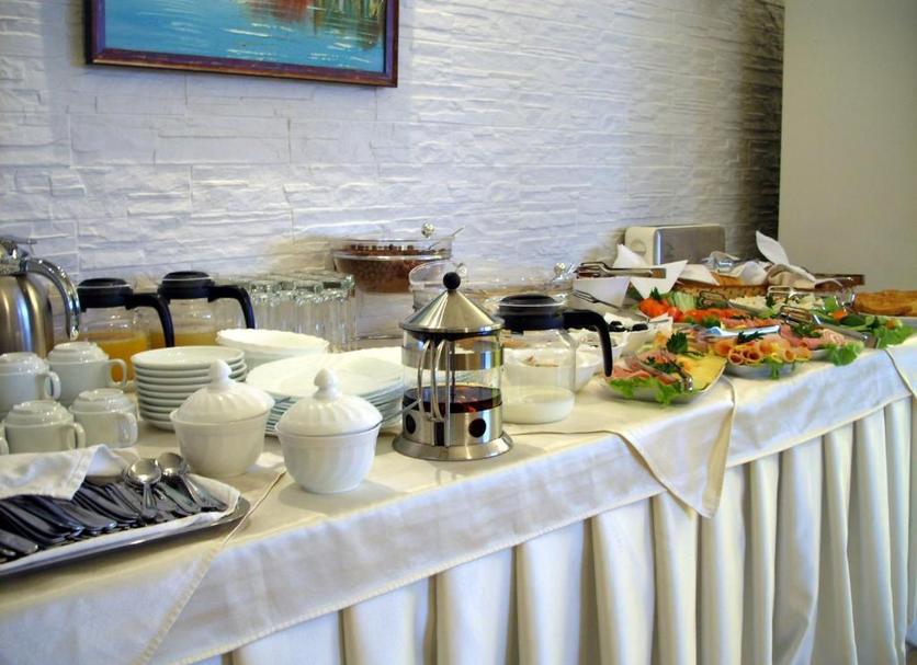 Buffet Photo