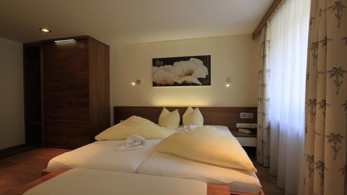Hotel Edelweiss