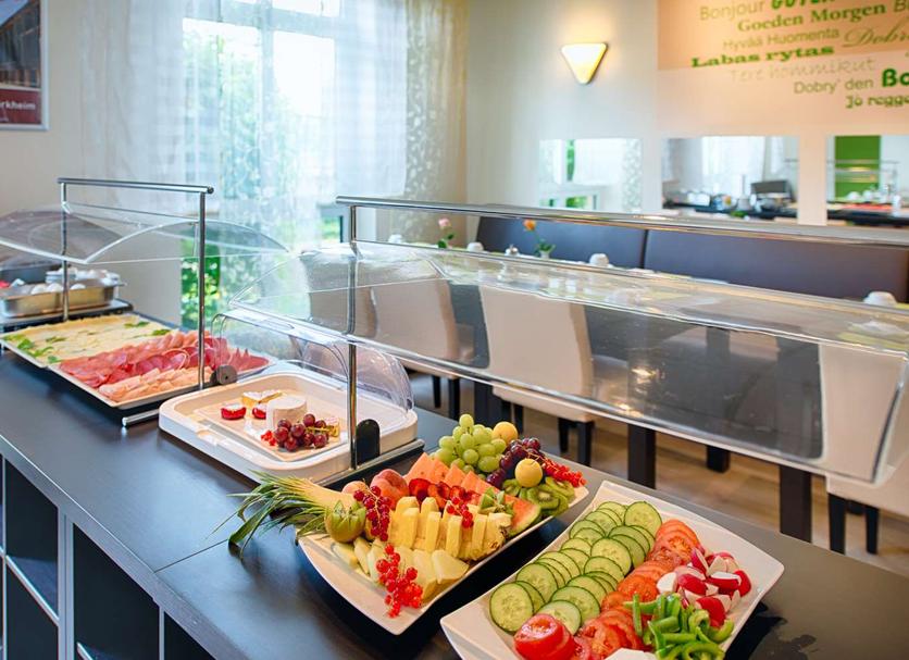Buffet Photo
