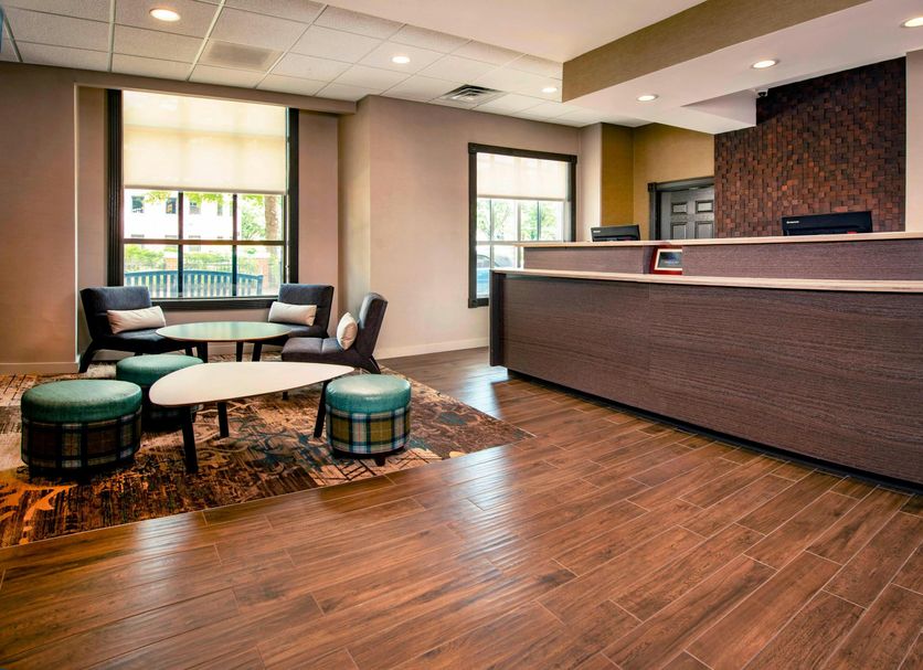 Front desk Photo