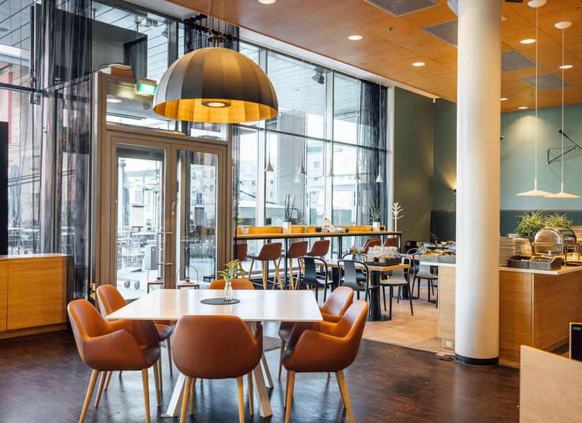 Restaurant Photo
