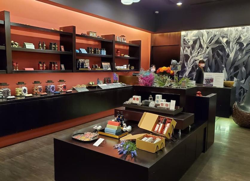 Shop Photo