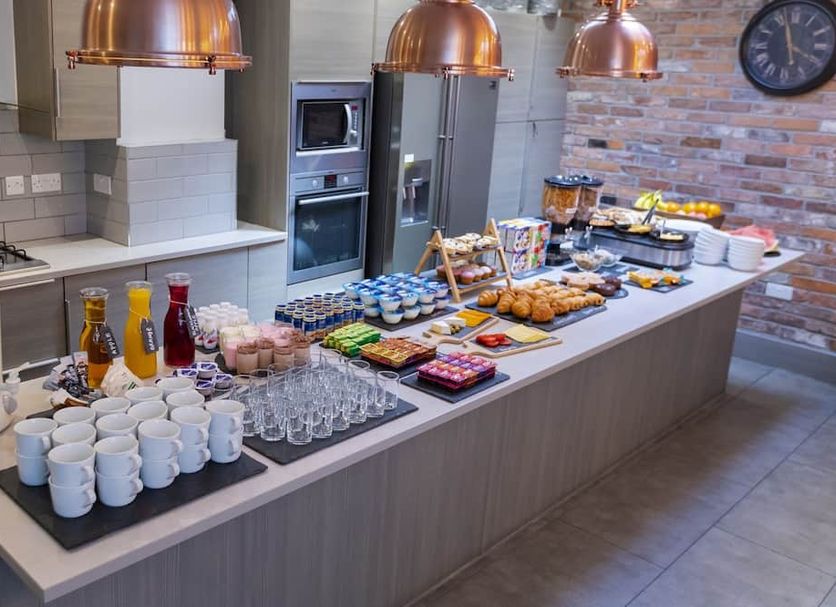 Buffet Photo