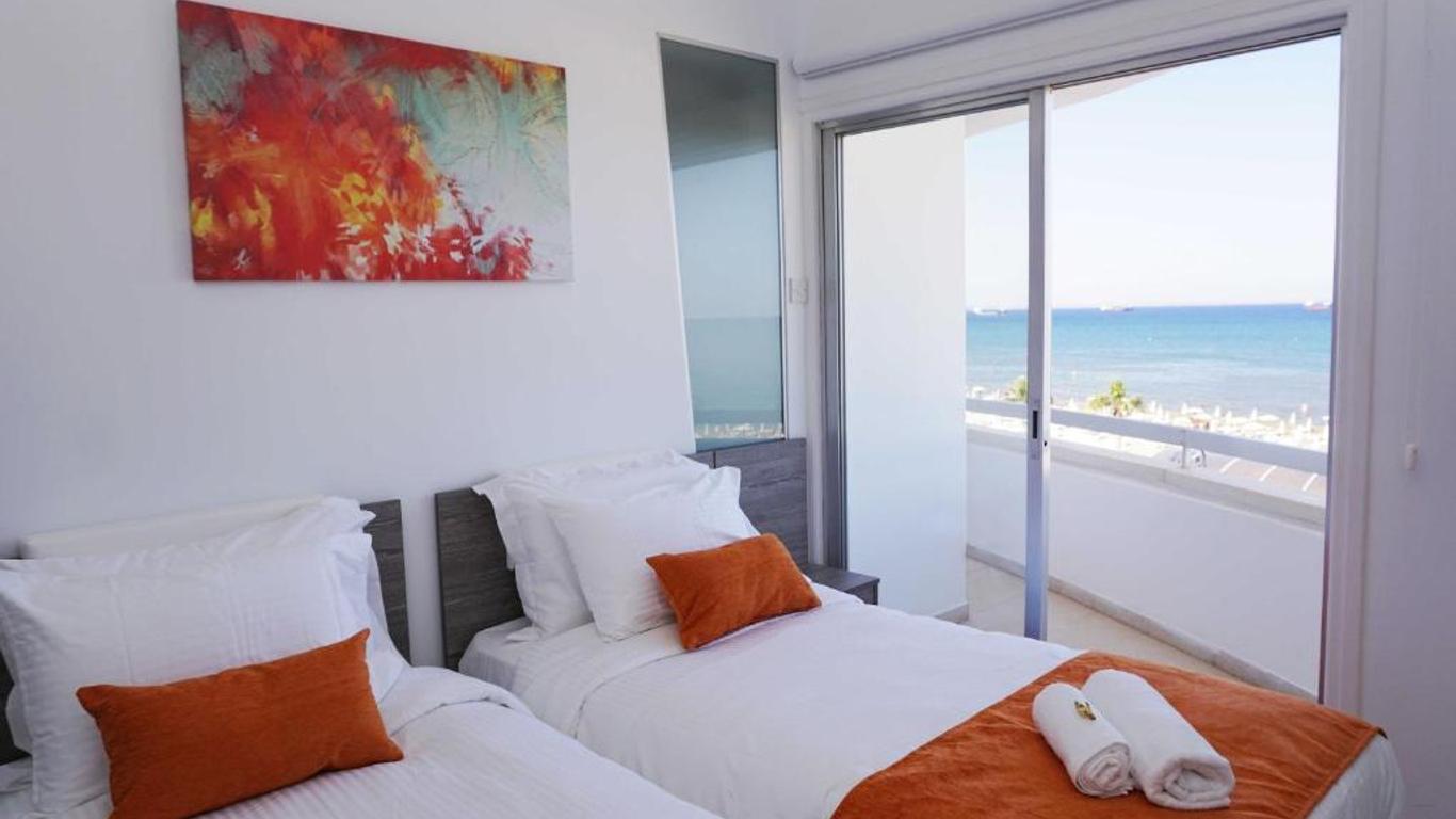 Lazuli Sea View Beachfront Ap 21