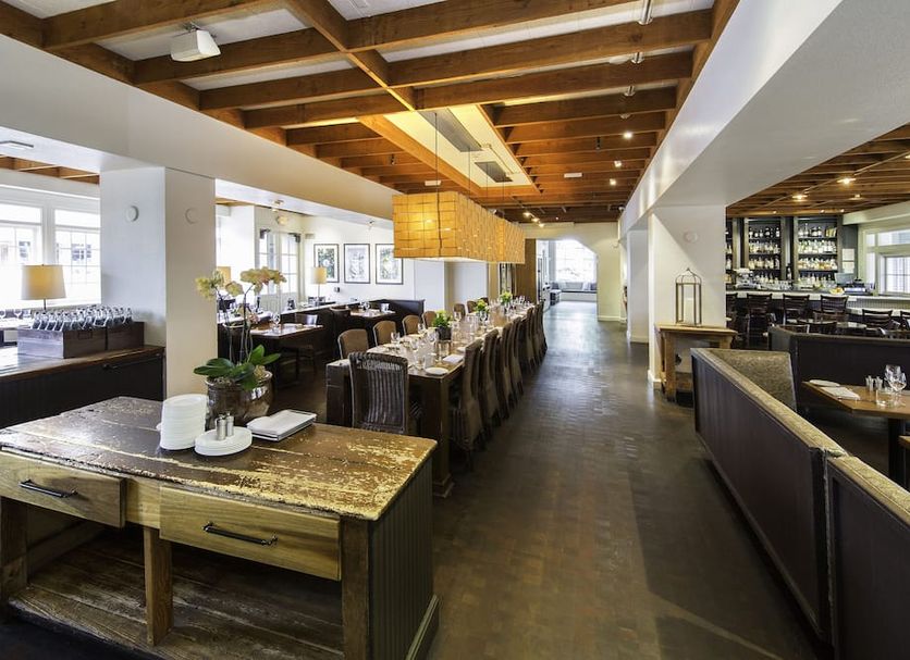 Restaurant Photo