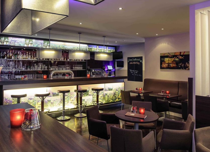 Bar Photo