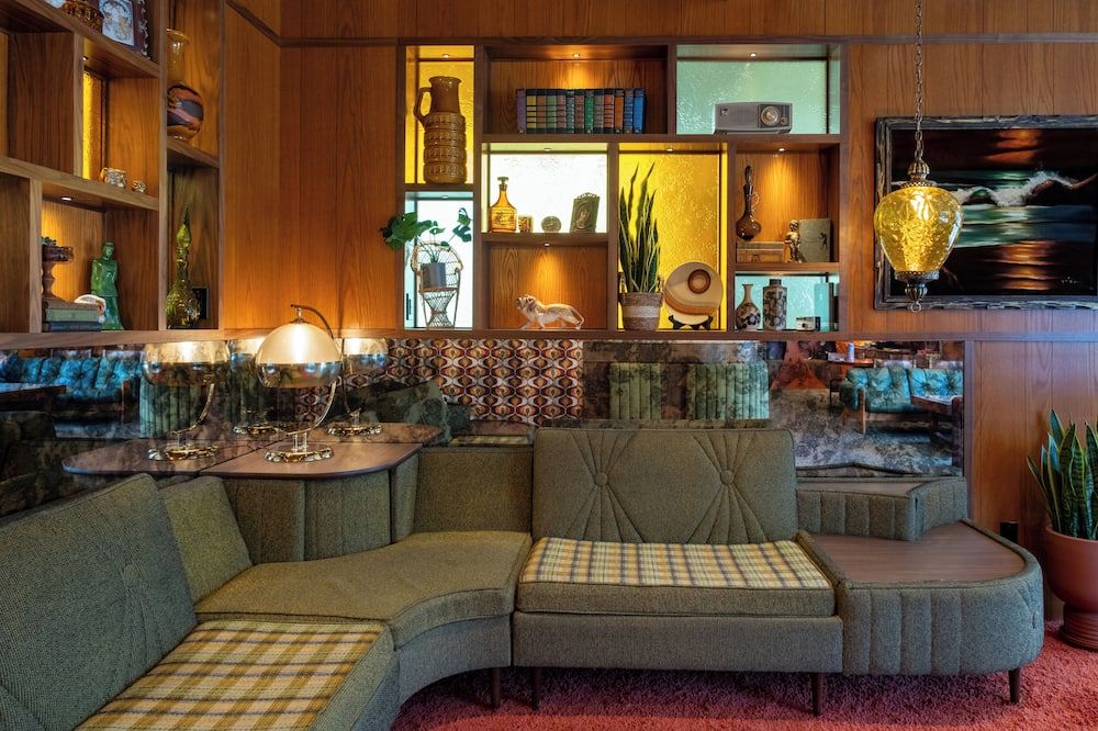 Hotel Zed Victoria C$ 135 (C̶$̶ ̶4̶4̶4̶). Victoria Hotel Deals