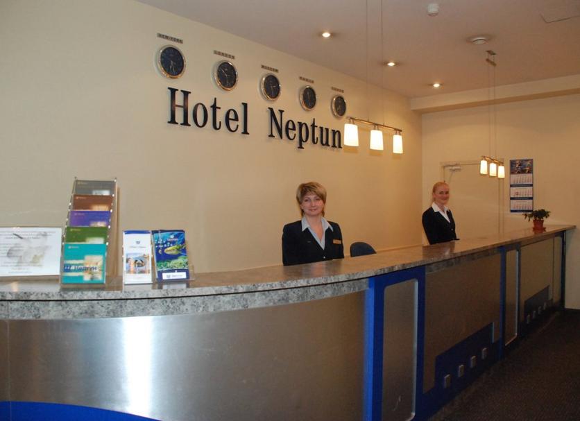 Front desk Photo