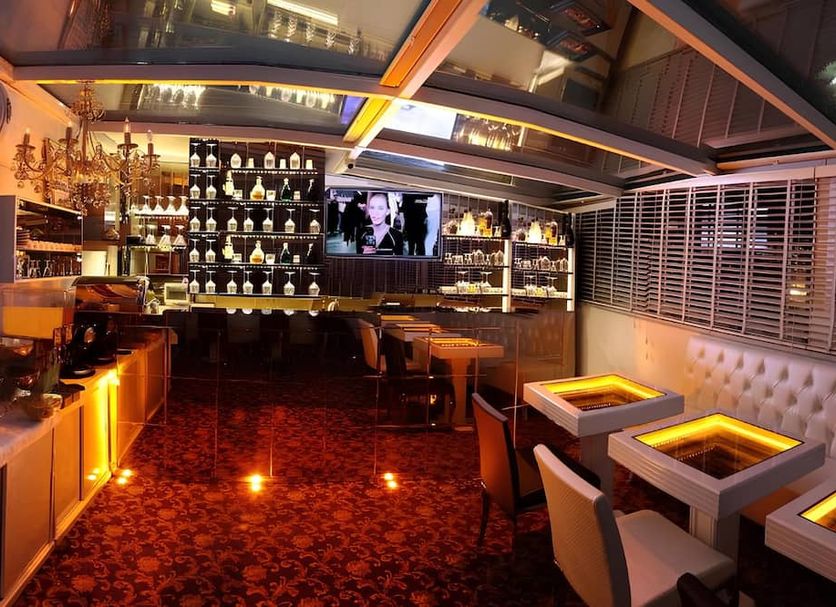 Bar Photo