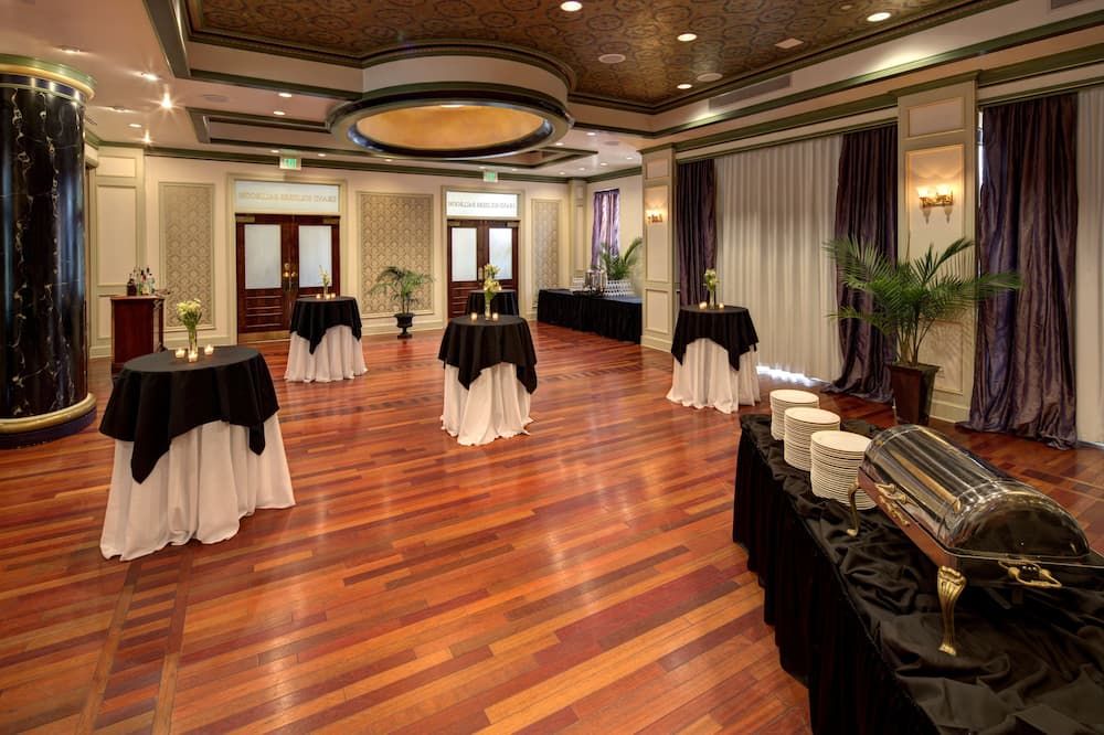 Banquet hall