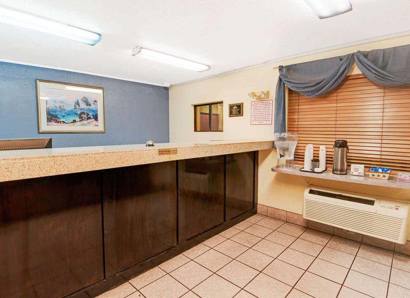 Front desk Photo