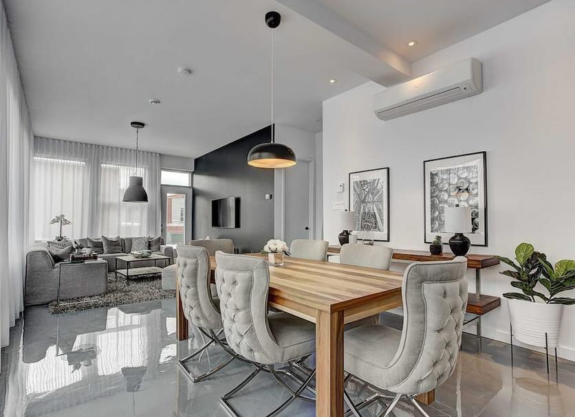 Dining room Photo