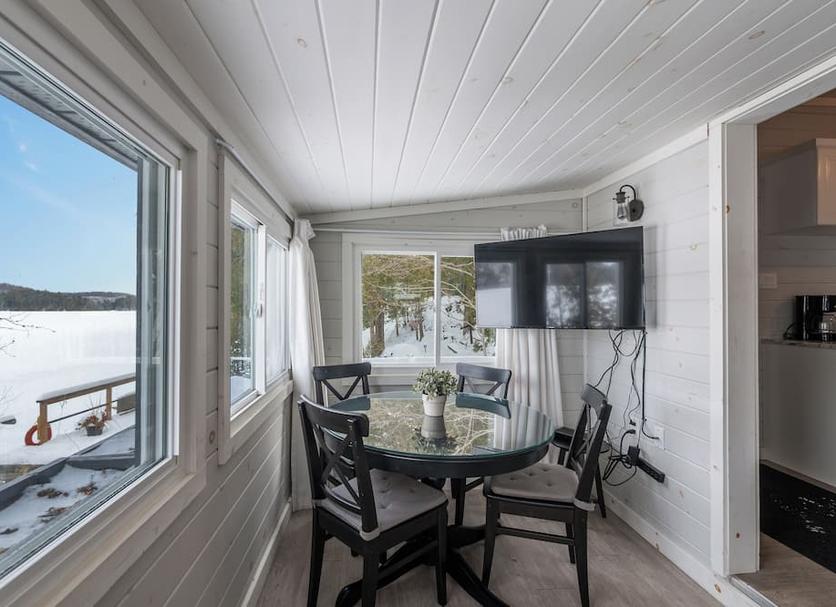 Dining room Photo