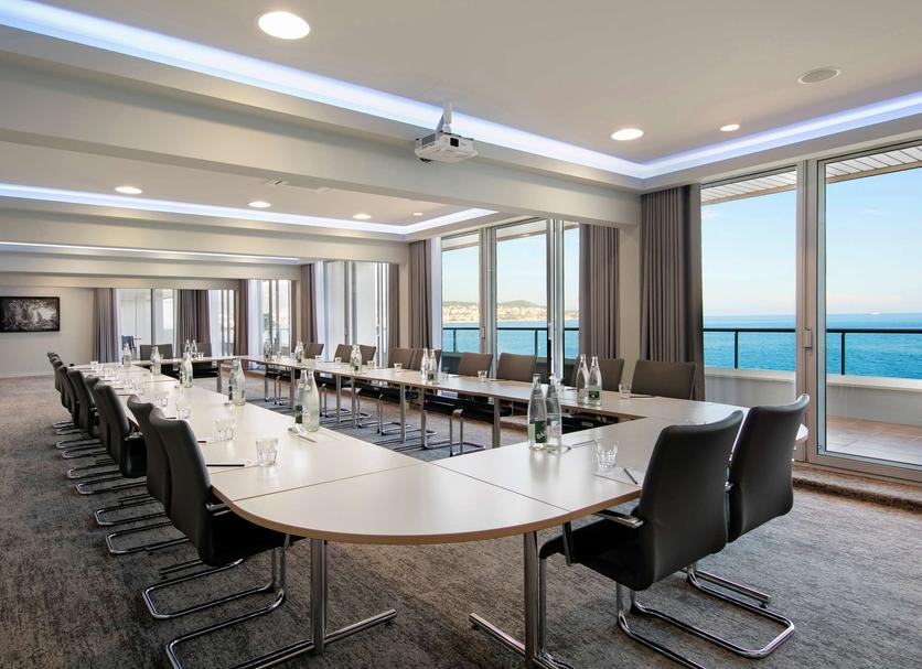 Conference room Photo