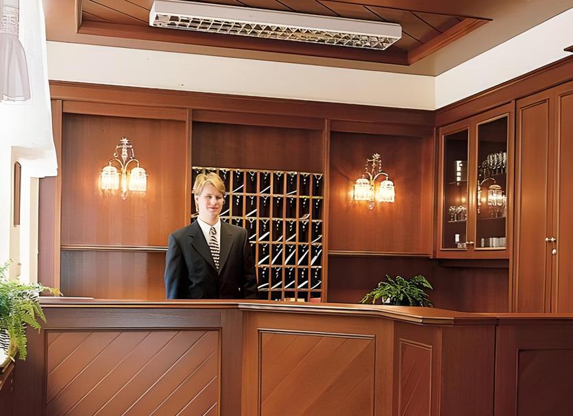 Front desk Photo