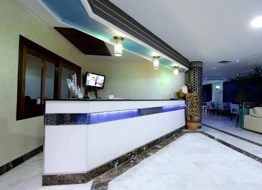 Front desk Photo