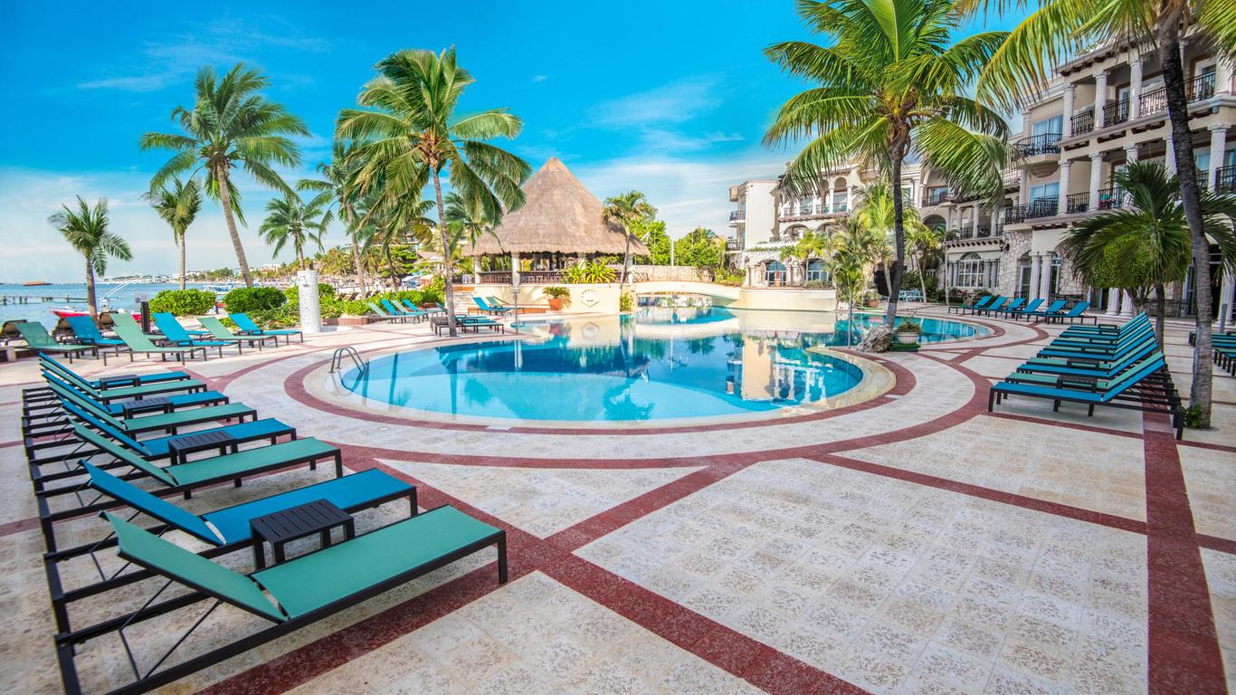 Wyndham Alltra Playa del Carmen Adults Only