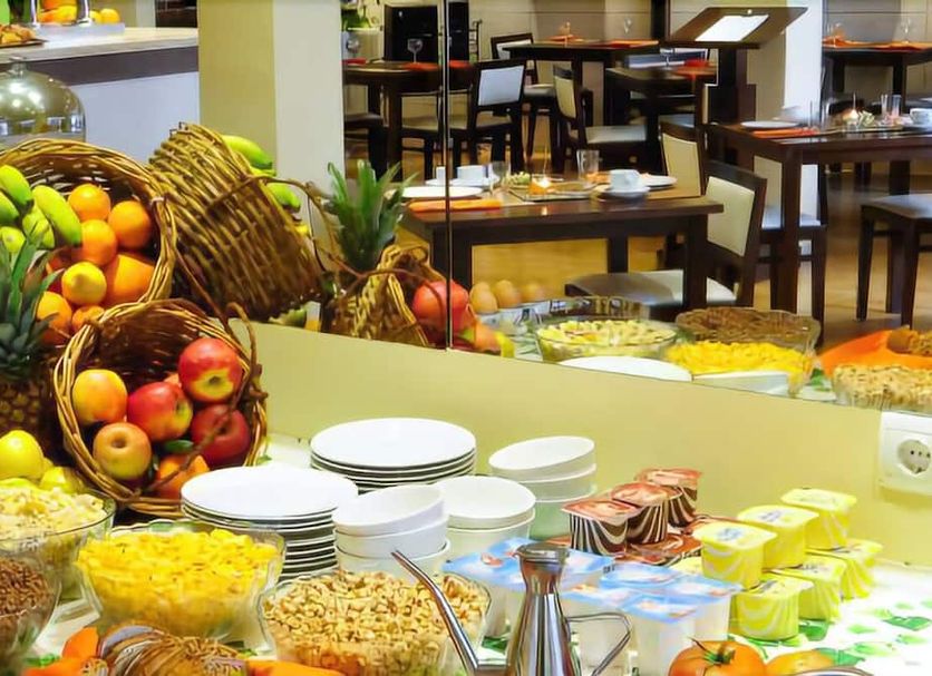 Buffet Photo