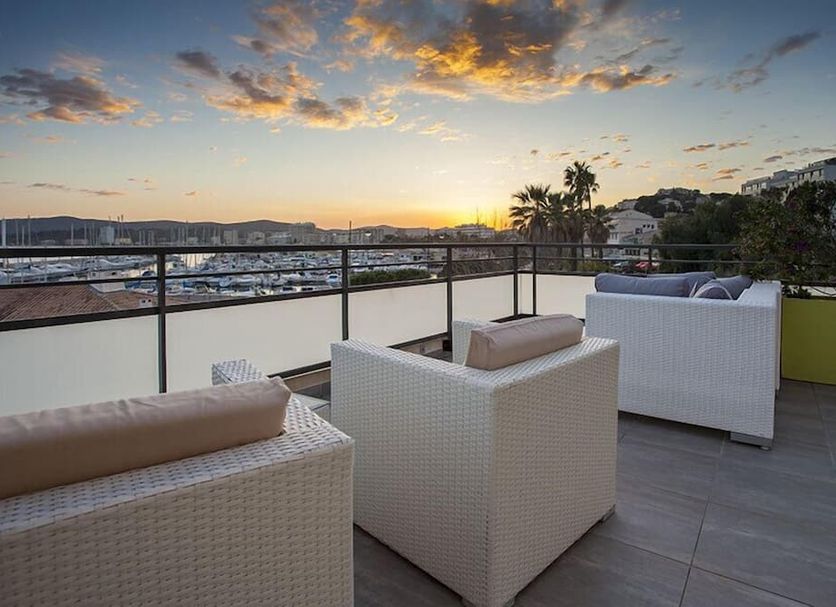 Balcony Photo