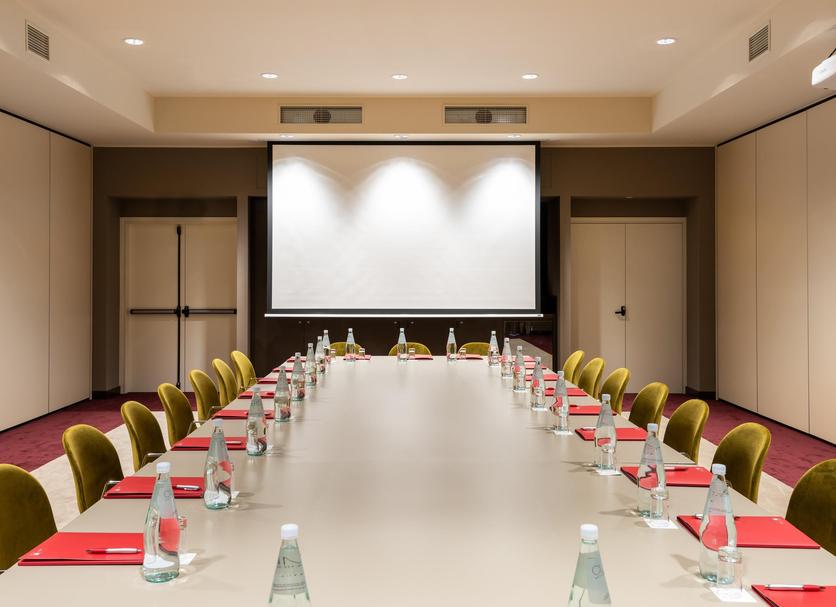 Conference room Photo