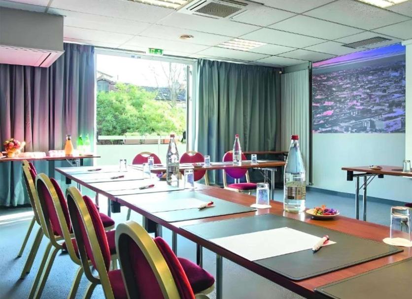 Conference room Photo