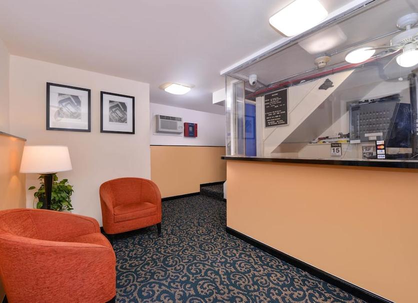Front desk Photo