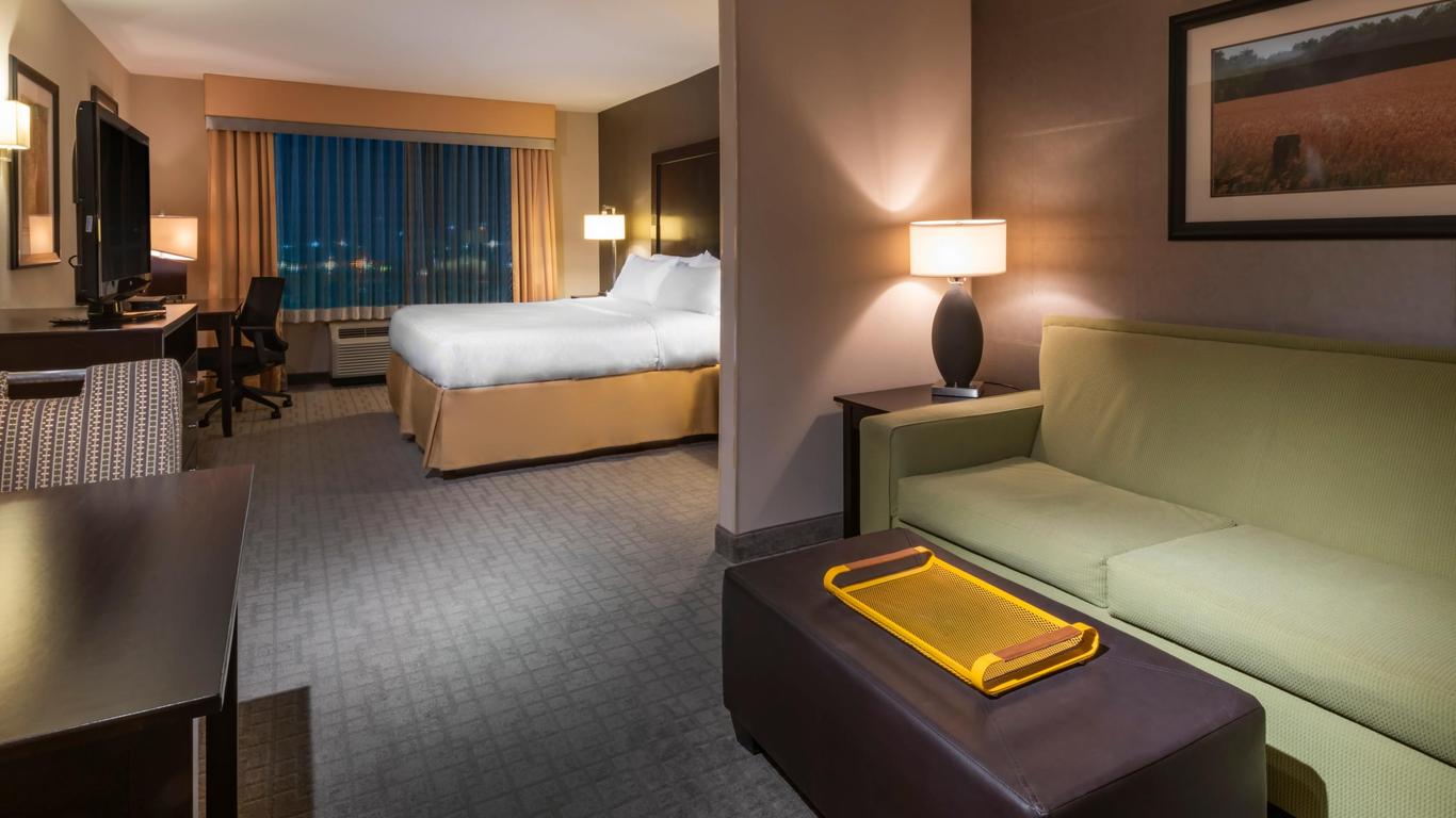 Holiday Inn Express Hotel & Suites Hays, An IHG Hotel