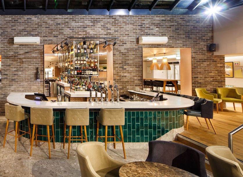 Bar Photo