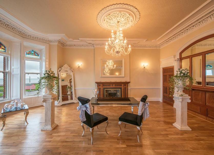 Dining room Photo