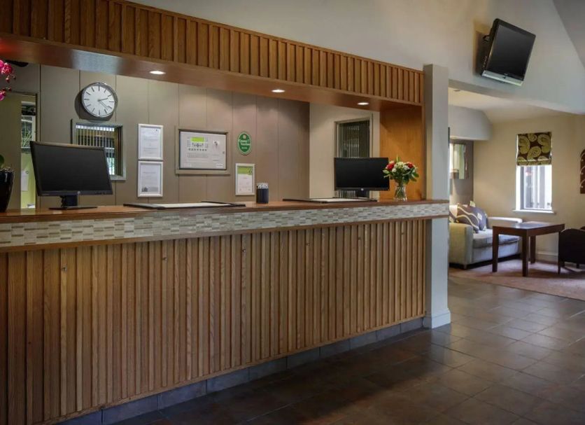 Front desk Photo