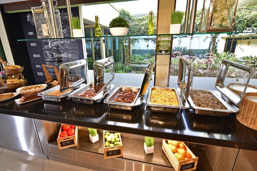 Buffet Photo