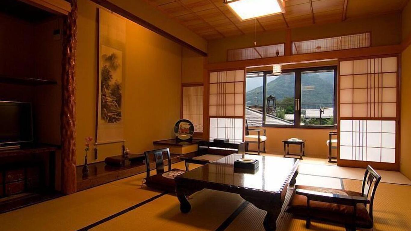 Ryotei Takano