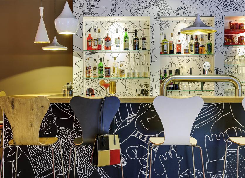 Bar Photo
