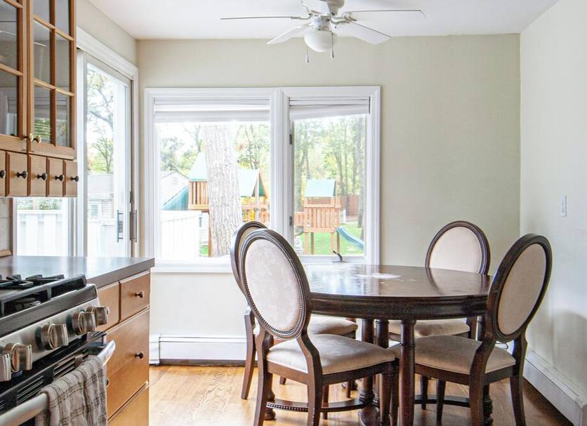 Dining room Photo