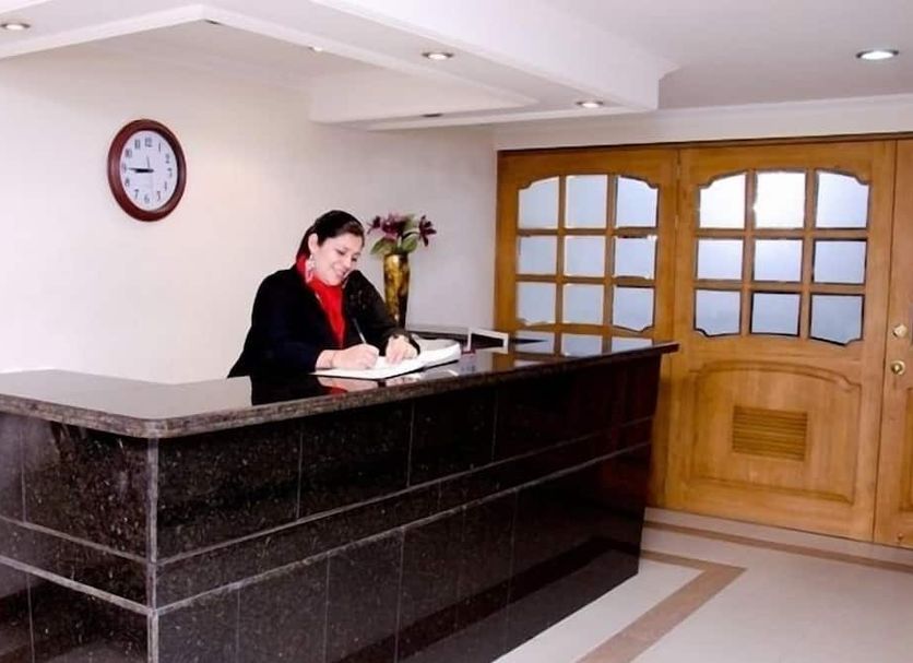 Front desk Photo