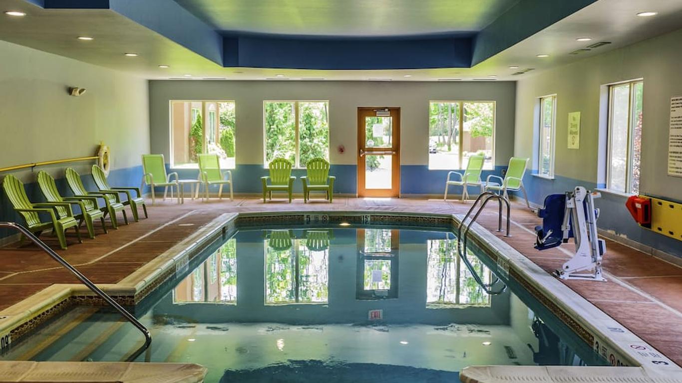 Holiday Inn Express Hotel & Suites Hamburg By IHG